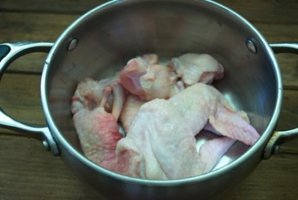 통조림 완두콩 수프 : 계란, 닭고기, 연어 요리법